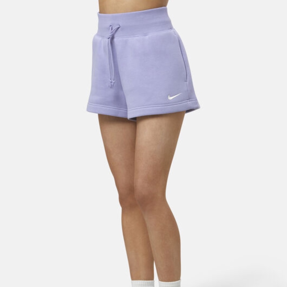 Nike Sportswear Phoenix Fleece in Lilac Ice + Sail | Size M